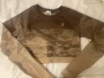 Long-sleeve Crop Top