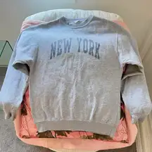 grey new york print crewneck sweatshirt