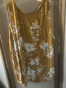 Maurice’s Floral Mustard Sleeveless Top xl