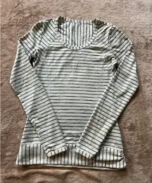 Athleta Women's Long Sleeve striped pop‎ space dye black and white Sz 2XS