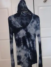 AEO tye dye long sleeve with hood 