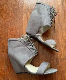 Gray Lace Up Open Toe Wedge Sandal Heels Size 6
