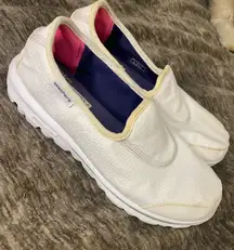 Skechers go walk slip on comfort Shoes women size 7