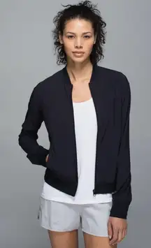 Lululemon Noir Jacket II 4