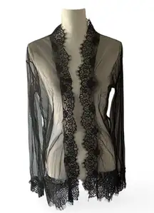 Chic Black Lace Women's Robe