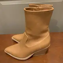 Universal Thread Women's Brown Faux Leather Zipper Ankle Boots Shoes Size 7 EUC