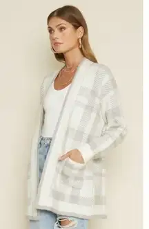 DAYDREAM PLAID POCKETED KNIT CARDIGAN