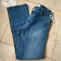 NWT GAP Bootcut Stretch Jeans 2 2R