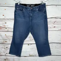 Torrid NWT 24 Blue Denim High Rise Premium Stretch Crop Bombshell Skinny Jeans
