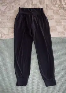 Athleta Cruise Jogger // Black
Size Small