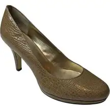 Anne Klein Brown Taupe Round Toe Faux Alligator Textured Heels Size 7M