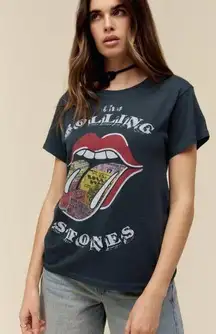 NWT DAYDREAMER ROLLING STONES TICKET FILL TONGUE TOUR TEE SIZE SMALL