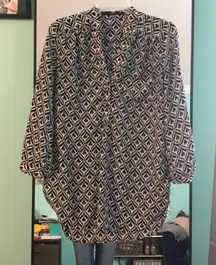 Fun2Fun‎ V-Neck Tunic Blouse | Roll-Tab 3/4 Sleeves | Quarter Button Up | Size M