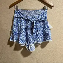 LF | Lost + Wander Villa by the Sea floral smocked high waist flowy shorts NEW S