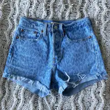 Levi’s Leopard Print Wedgie Straight High Rise Denim Shorts - Women’s Size 24