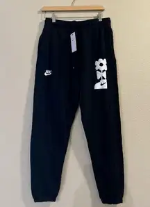 NWT Nike sweatpants