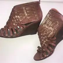 - American Eagle Wedge sandals Sz 9