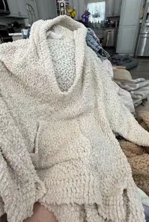 EUC ALTER’d STATE HOODED SWEATER XS