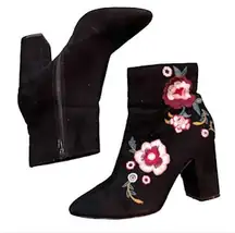 Express Floral Botanical Embroidered Heeled black faux suede Booties, size 8