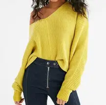 UO Oversized Chenille V-Neck Sweater