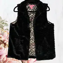 Betsey Johnson Faux Fur Vest Black~ Animal Print Lining EUC