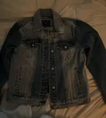 Abercrombie and Fitch Two Toned Jean Jacket Size Large 