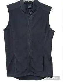 Oakley women’s zip up vest