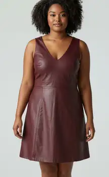 Rebel Wilson c Angels  Faux Leather Sleeveless Dress Dark Wine, New with Tags