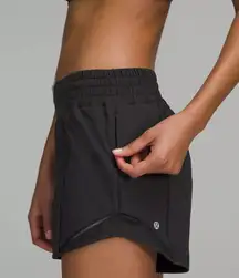 Lululemon Hotty Hot HR 2.5” Black Shorts