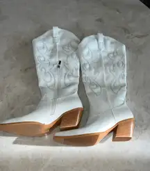 Amazon White Cowboy Boots