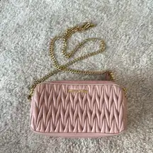 Miu miu mini bandoliera matelasse pink crossbody bag