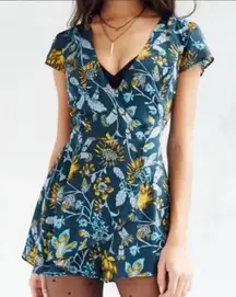 NWT Kimchi Blue Anita Ruffle Front‎ Romper Urban Outfitters Size 4 Dark Teal
