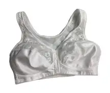 EXQUISITE FORM, White Bra, Size 36D, Style 565, Five hook&eye front hook closure‎