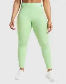 Gymshark NEW  sports leggings Bali green Size Medium NWT