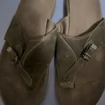 Merrell Women's Black Sandals adjustable!