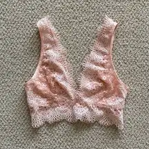 NEW Victoria’s Secret Pale Peach Lacy Long Line Bralette V-Back Light Small NWT