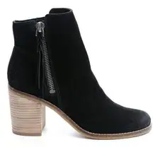 DV DOLCE VITA LANIE BOOTIE NWOB Size 8 Black Suede