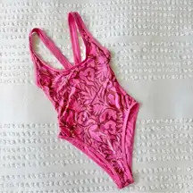 NWT  Ebony One-Piece Swimsuit in Tiki Tiki Pink sz S