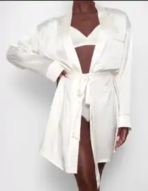 NWT SKIMS Bridal Collection Silk Blend “Mrs" Marble Robe Women’s Size L/XL