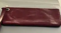 HOBO International Vida Crimson Garnet Genuine Leather Wristlet Clutch Wallet