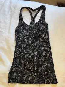 Lululemon Athletica Black and Gray Patterned Tank Top