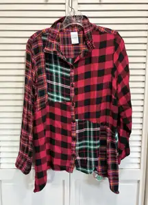 Blair Flannel Shirt Red/Multi Plaid Long Sleeve Shark Hem Size XL Button Up‎