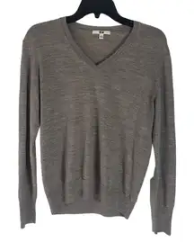 Uniqlo Women's Size Large Pure Wool‎ Grey V Neck Sweater