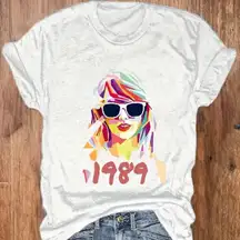 Graphic Print TS 1989 T-shirt. New
