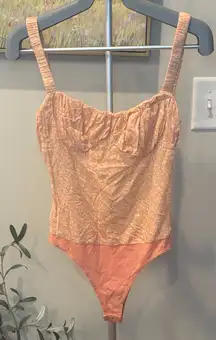 Lani The Label Peach Floral Bodysuit XS revolve women’s