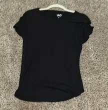 plain black t- shirt