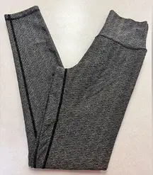 HIGH-WAISTED TEXTURED LEGGINGS!