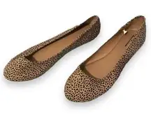 NWOT Universal Thread cheetah flats