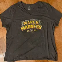 NWOT Fanatics 2024 Men’s Division 1 Basketball March Madness Women’s T-Shirt