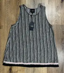 W5 Black and White Striped Tank Top 🖤
*NEW WITH TAGS 🏷️